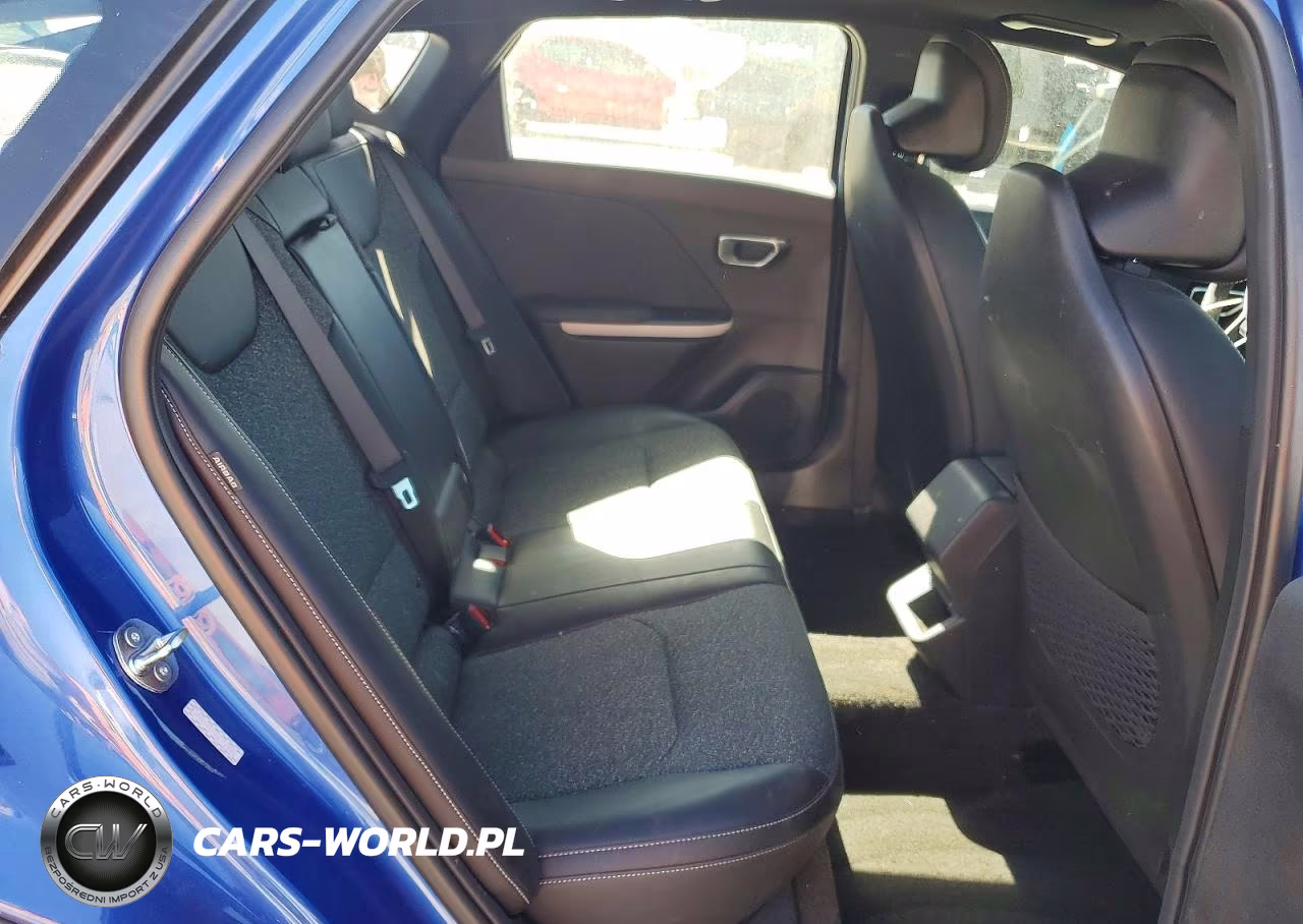 2025 Kia K4 Gt Line VIN:3KPFW4DE0SE252038 - 10