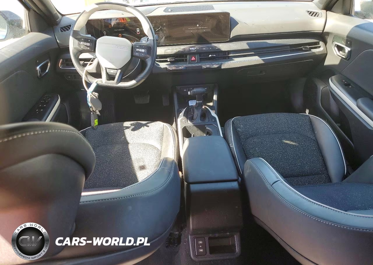 2025 Kia K4 Gt Line VIN:3KPFW4DE0SE252038 - 8