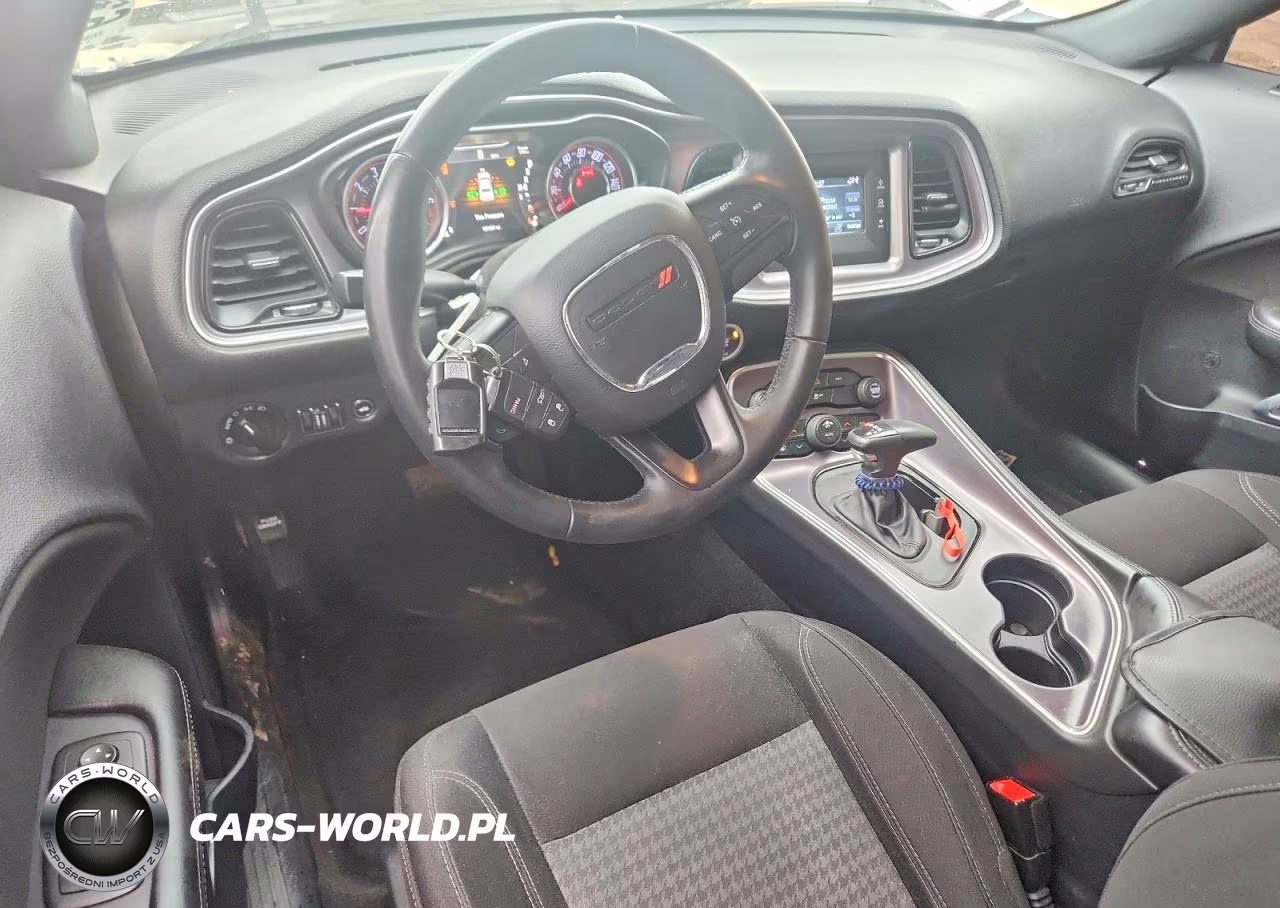 2015 Dodge Challenger Sxt VIN:2C3CDZAG0FH798607 - 8