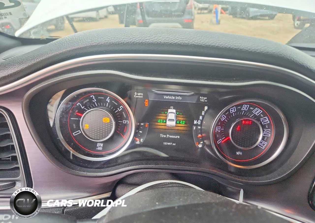 2015 Dodge Challenger Sxt VIN:2C3CDZAG0FH798607 - 9
