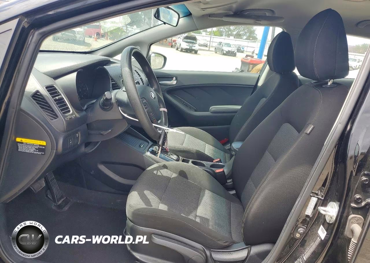 2018 Kia Forte5 Lx VIN:KNAFK5A87J5773636 - 7