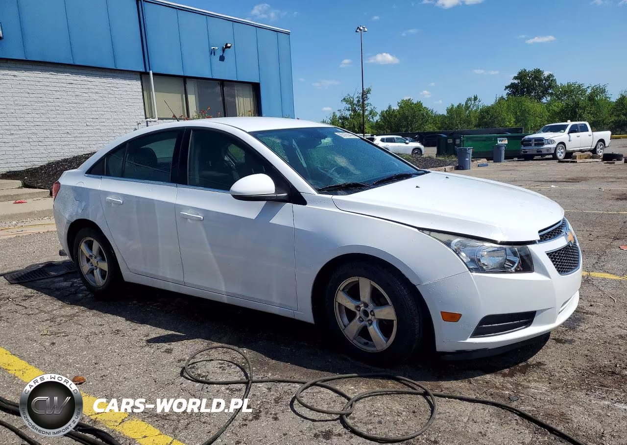 2014 Chevrolet Cruze Lt VIN:1G1PC5SB3E7328733 - 4