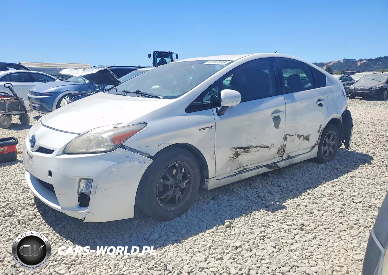 2011 Toyota Prius Three VIN:JTDKN3DU1B5285533 - 1