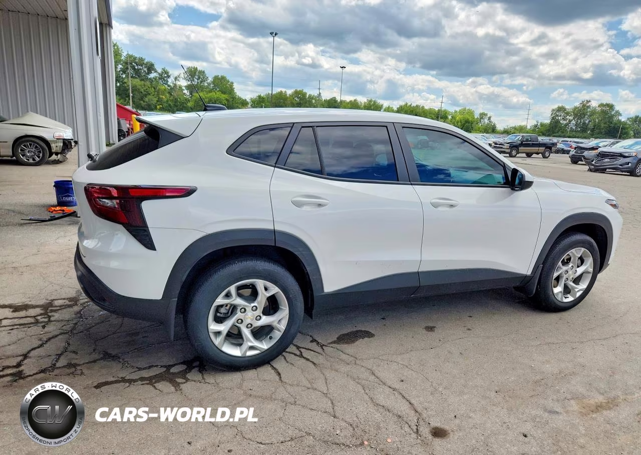 2024 Chevrolet Trax Ls VIN:KL77LFE20RC057598 - 3