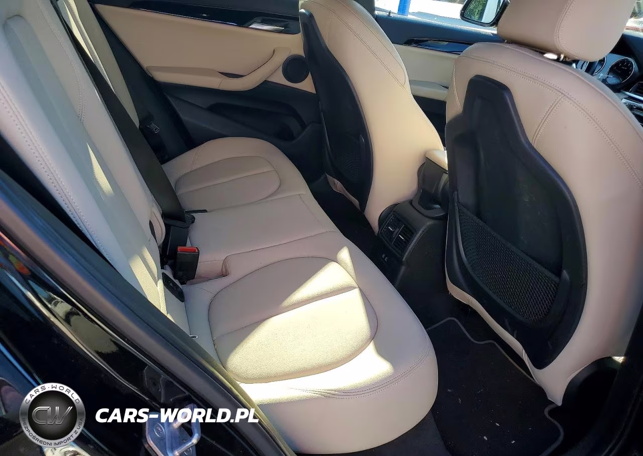 2018 BMW X2 xDrive28I VIN:WBXYJ5C38JEF80594 - 11