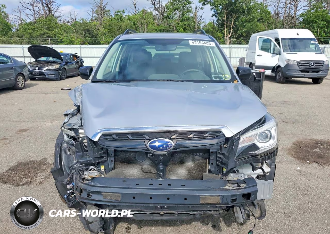 2018 Subaru Forester 2.5I Premium VIN:JF2SJAEC9JH482924 - 5