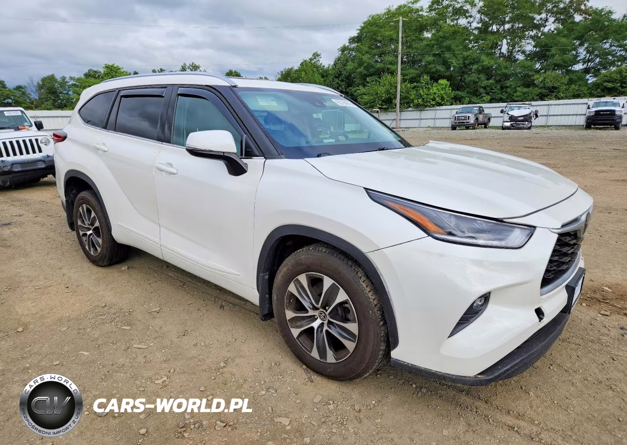 2021 Toyota Highlander Xle VIN:5TDGZRBH0MS128561 - 4