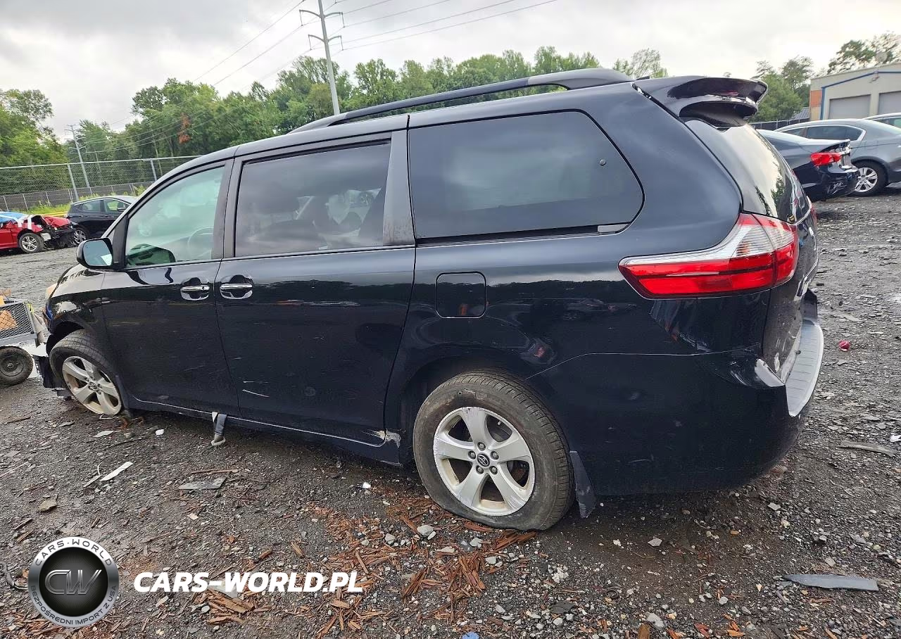 2019 Toyota Sienna Le VIN:5TDKZ3DC7KS990519 - 2