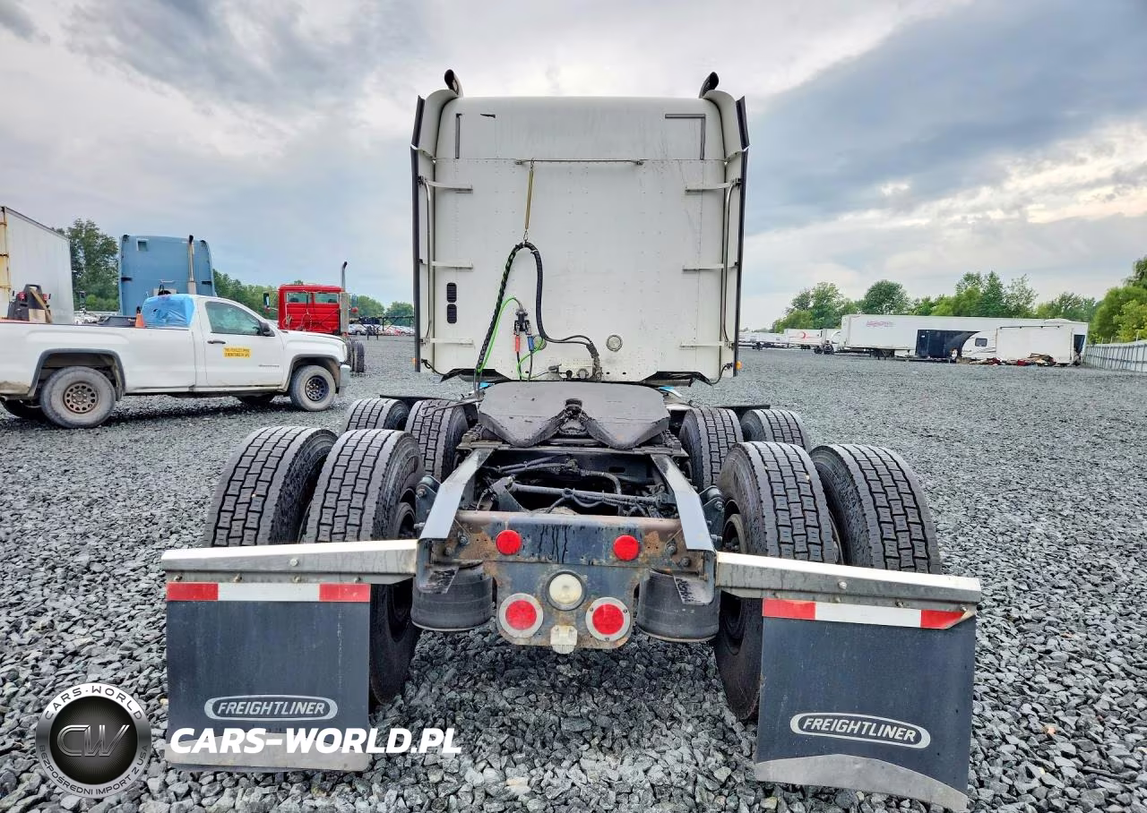 2013 Freightliner Coronado Semi Truck VIN:1FVXFB00XDDBX4317 - 6
