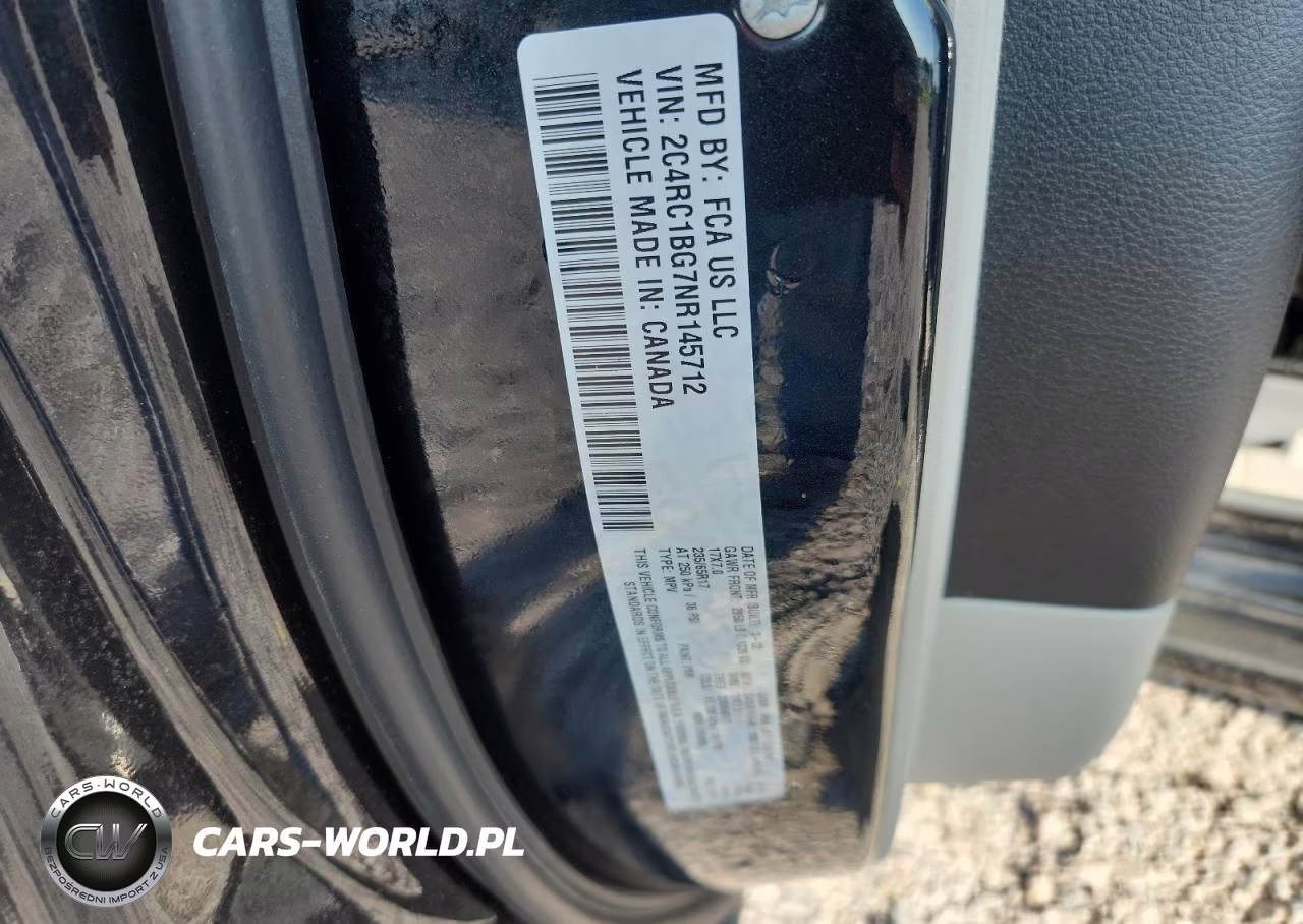 2022 Chrysler Pacifica Touring L VIN:2C4RC1BG7NR145712 - 13