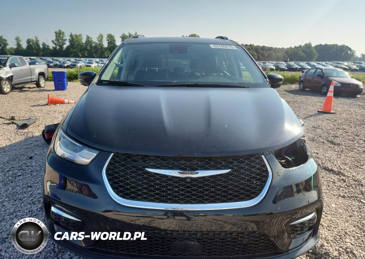 2022 Chrysler Pacifica Touring L VIN:2C4RC1BG7NR145712 - 5