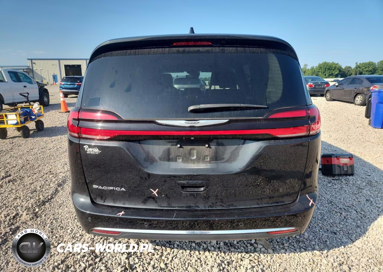 2022 Chrysler Pacifica Touring L VIN:2C4RC1BG7NR145712 - 6