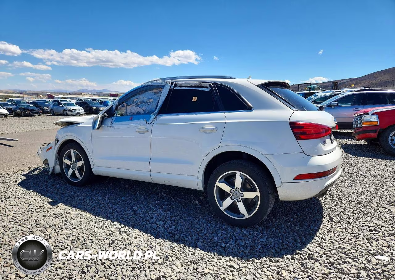 2015 Audi Q3 Premium Plus VIN:WA1EFCFS4FR002895 - 2