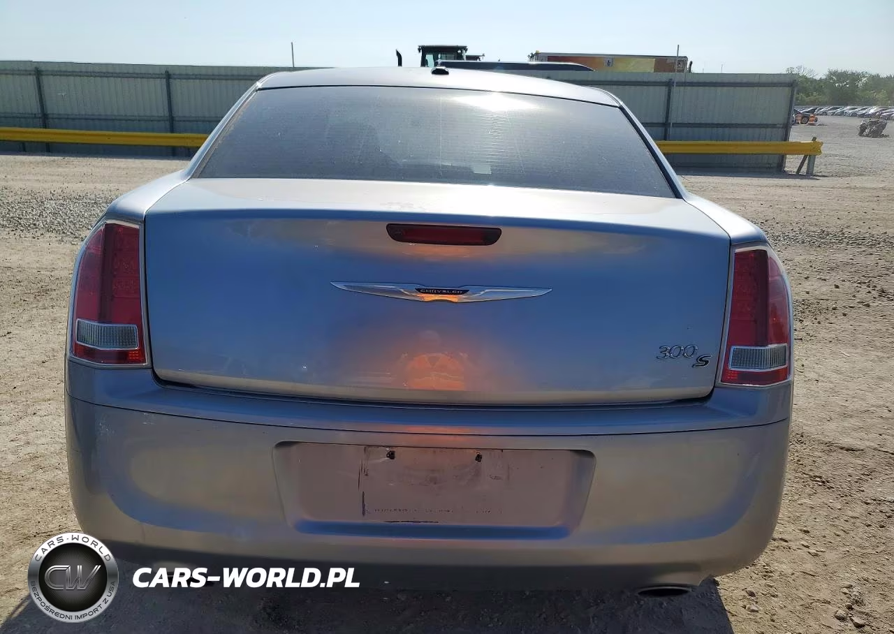 2014 Chrysler 300 S VIN:2C3CCABGXEH120187 - 6