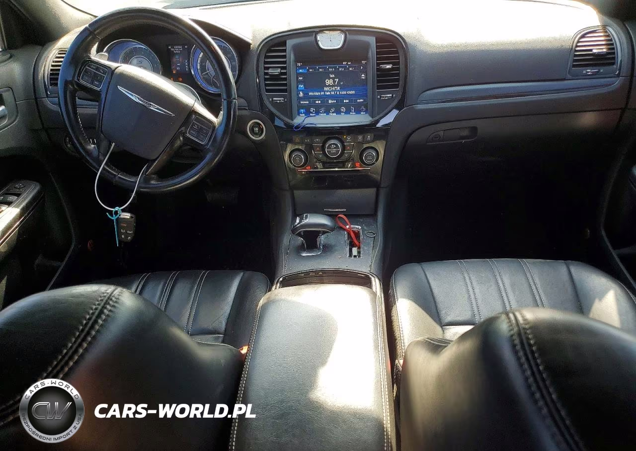 2014 Chrysler 300 S VIN:2C3CCABGXEH120187 - 8