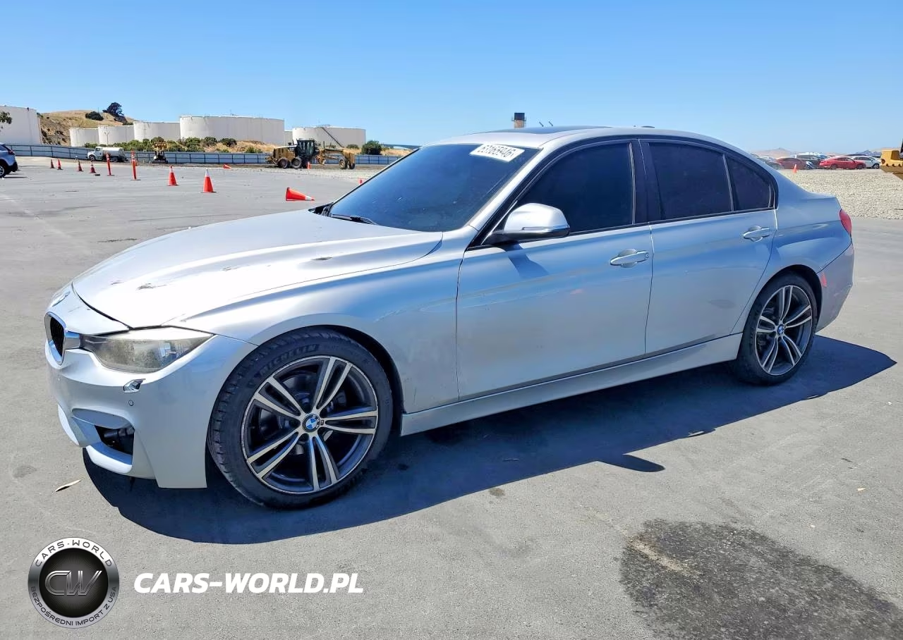 2014 BMW 328 I – zdjęcie 1 z 12