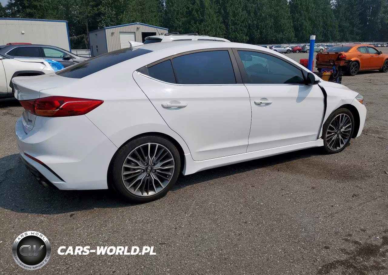 2018 Hyundai Elantra Sport VIN:KMHD04LB5JU705422 - 3