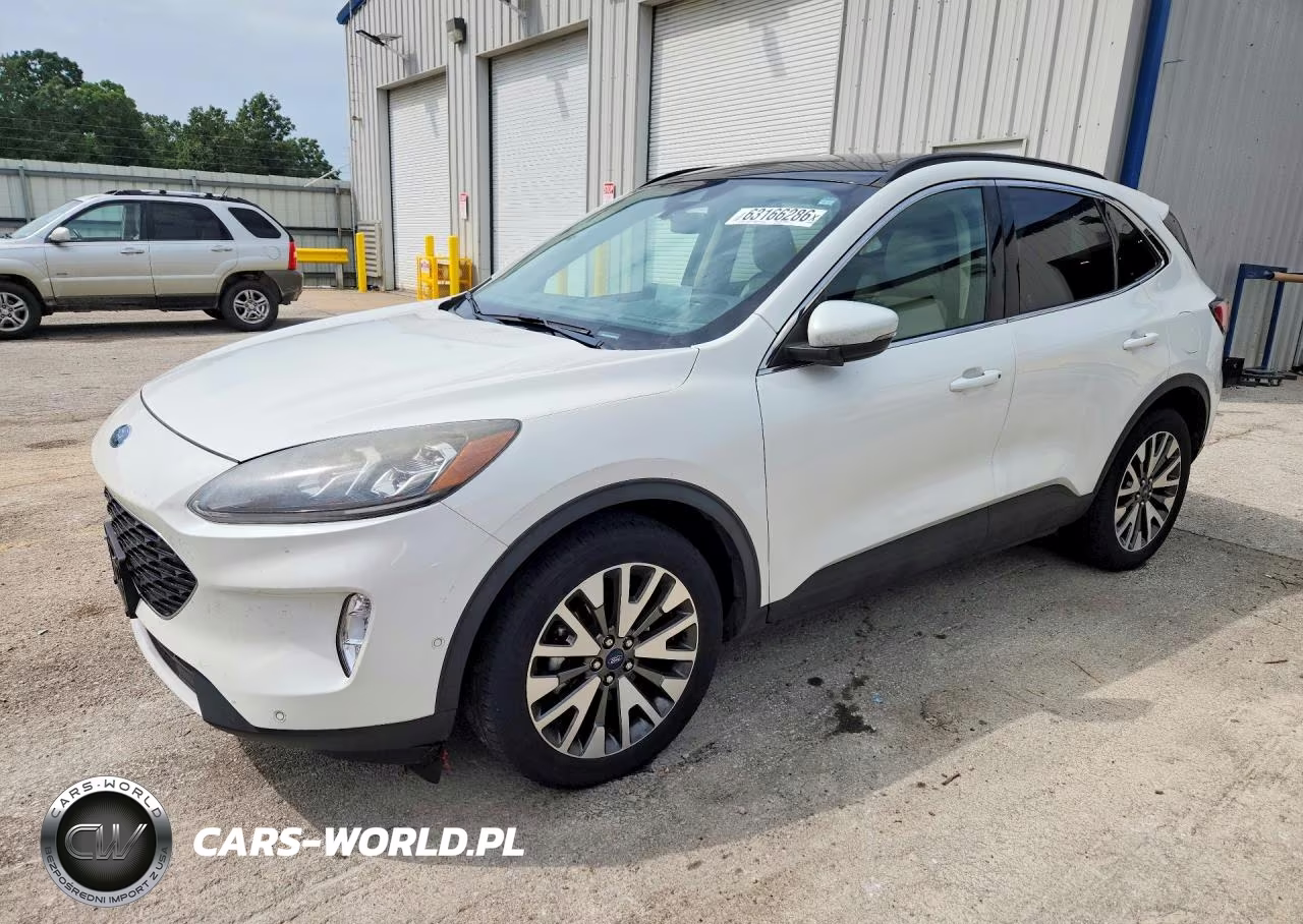 2020 Ford Escape Titanium – zdjęcie 1 z 14