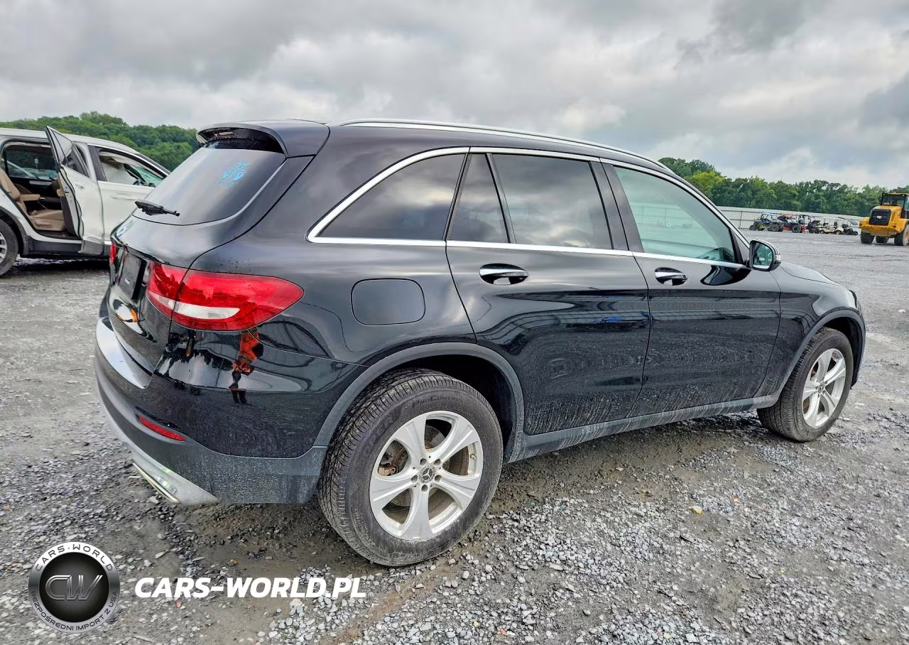 2017 Mercedes-Benz Glc 300 VIN:WDC0G4JB7HV011024 - 3