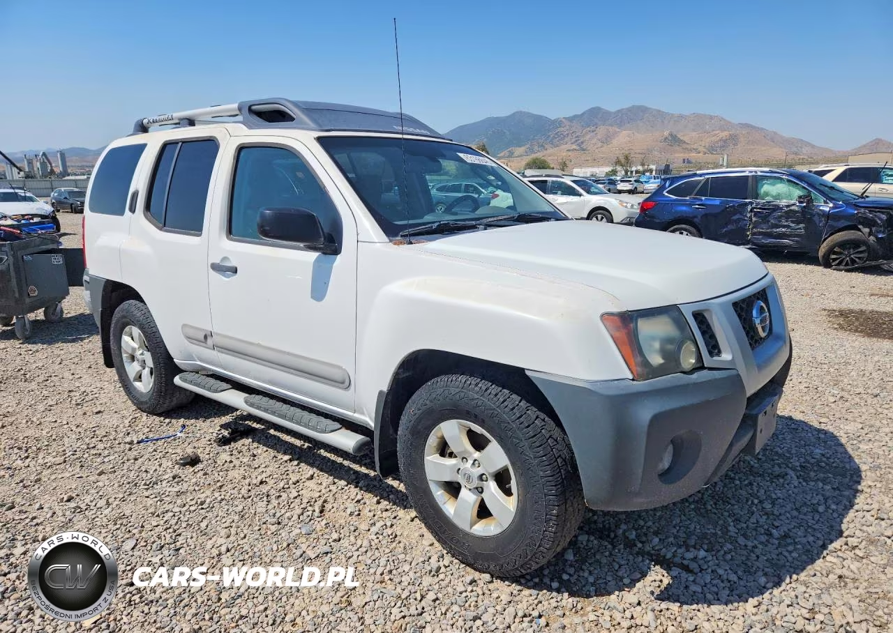 2011 Nissan Xterra X VIN:5N1AN0NW8BC504375 - 4