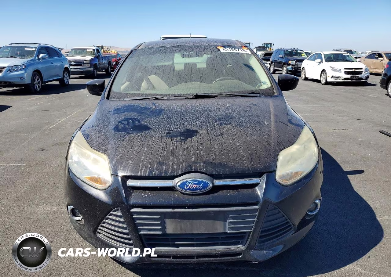 2012 Ford Focus Se VIN:1FAHP3F22CL244458 - 5