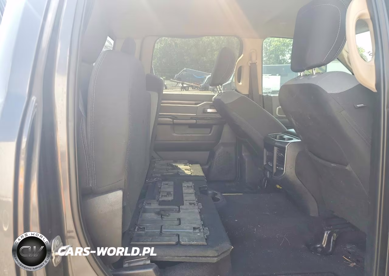 2019 Ram 3500 Big Horn VIN:3C63RRHL8KG525125 - 10