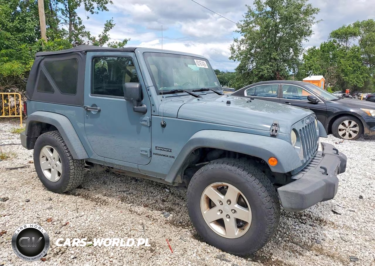 2014 Jeep Wrangler Sport VIN:1C4AJWAG4EL107087 - 4