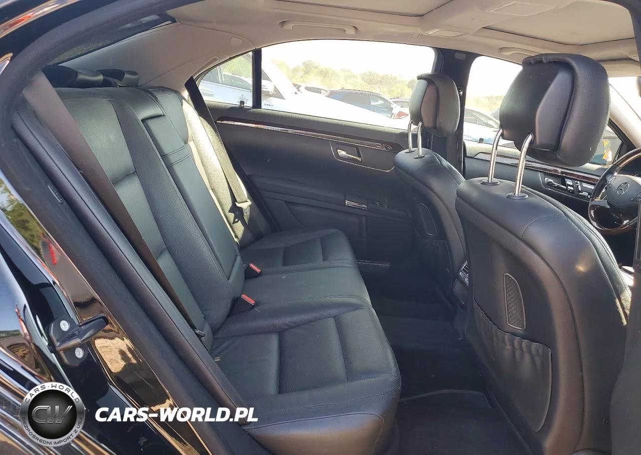 2011 Mercedes-Benz S 400 VIN:WDDNG9FBXBA387142 - 10