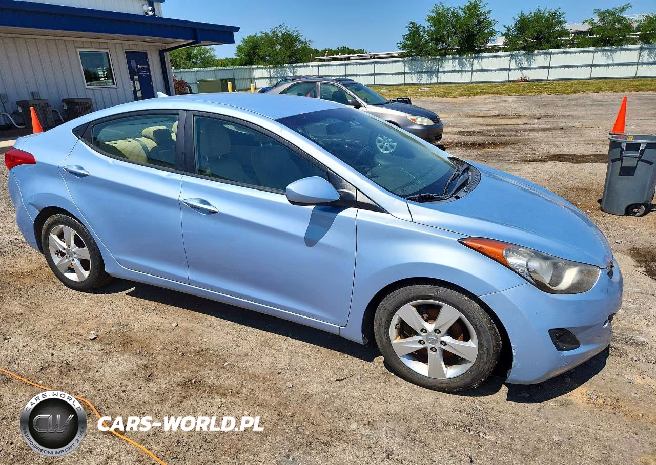 2011 Hyundai Elantra Gls VIN:KMHDH4AE8BU102942 - 4