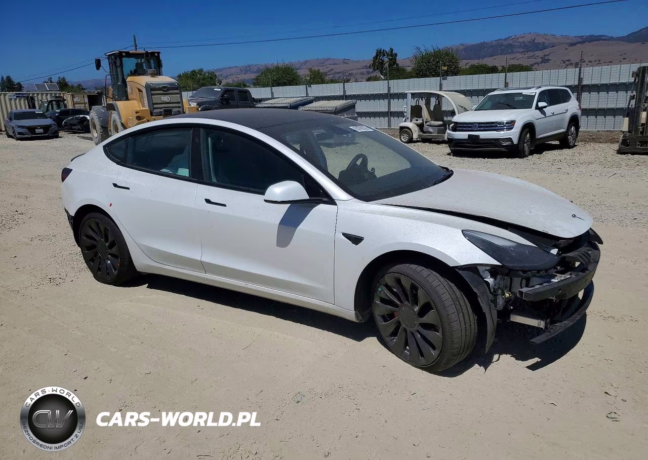 2023 Tesla Model 3 VIN:5YJ3E1EC0PF583690 - 4
