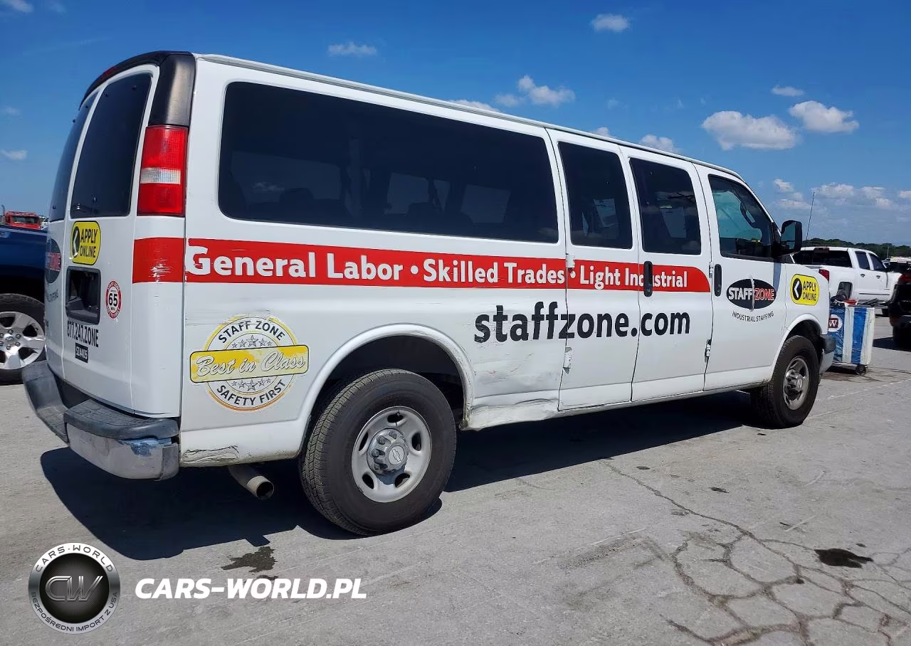 2019 Chevrolet Express G3500 Lt VIN:1GAZGPFG2K1196612 - 3