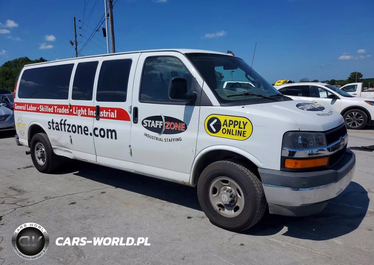 2019 Chevrolet Express G3500 Lt VIN:1GAZGPFG2K1196612 - 4