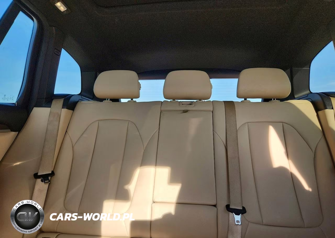 2019 BMW X3 Sdrive30I VIN:5UXTR7C51KLF27065 - 10