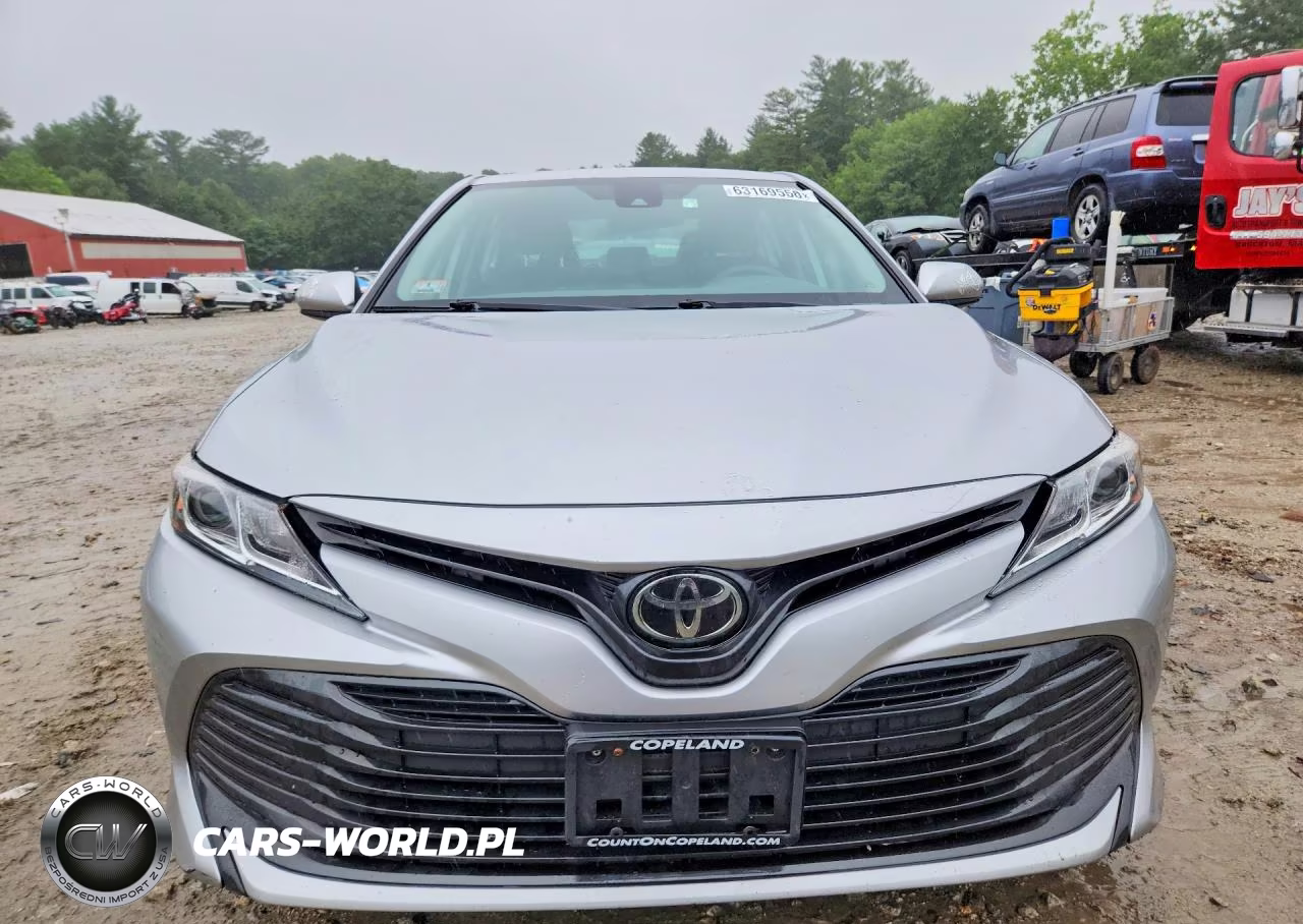2020 Toyota Camry Le VIN:4T1C11AK2LU994224 - 5