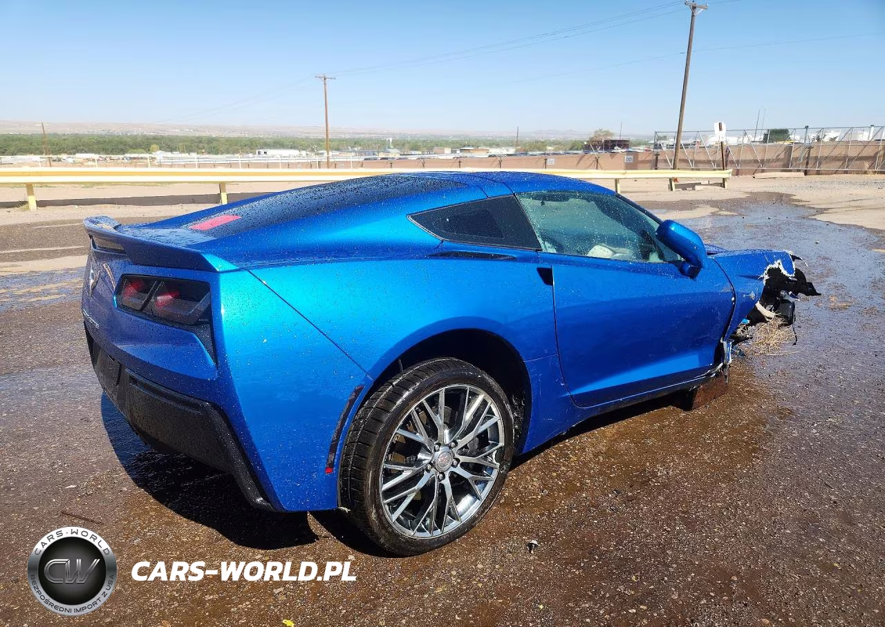 2015 Chevrolet Corvette Stingray 1Lt VIN:1G1YB2D7XF5105035 - 3