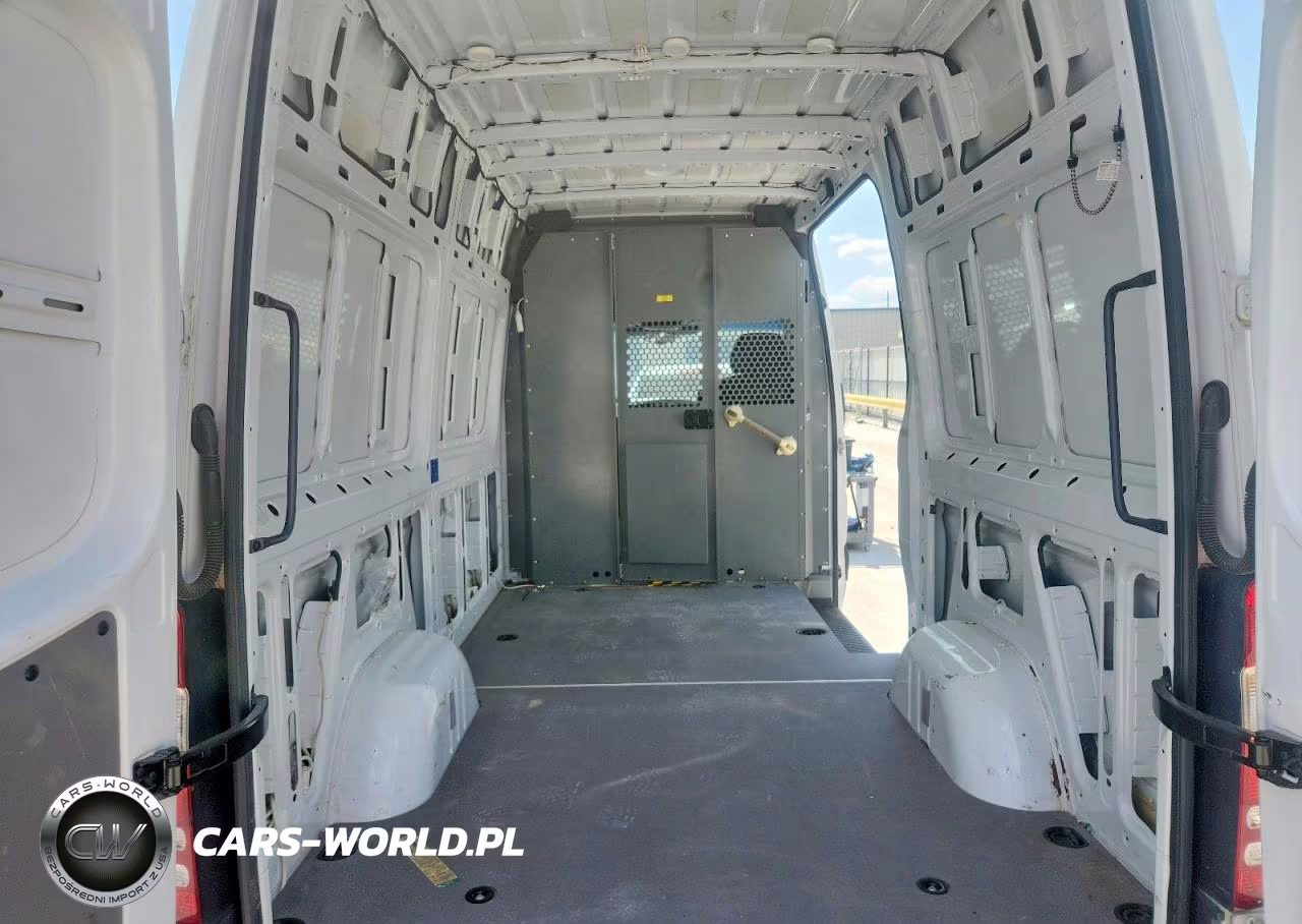 2016 Mercedes-Benz Sprinter 2500 VIN:WD3PE7DD5GP173370 - 10