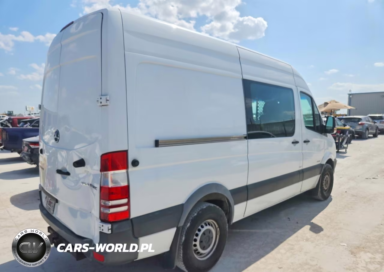 2016 Mercedes-Benz Sprinter 2500 VIN:WD3PE7DD5GP173370 - 3