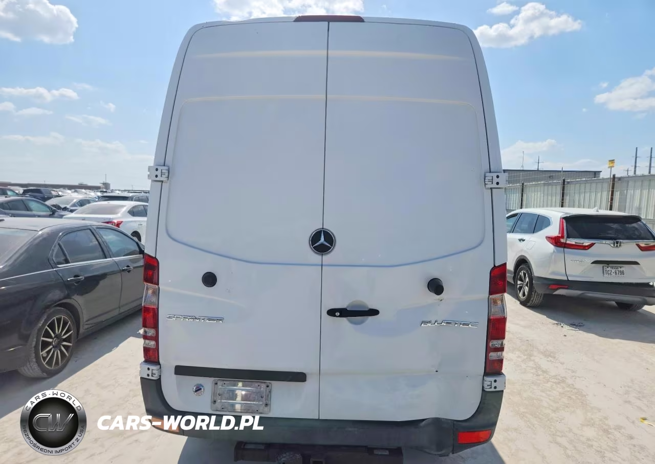 2016 Mercedes-Benz Sprinter 2500 VIN:WD3PE7DD5GP173370 - 6