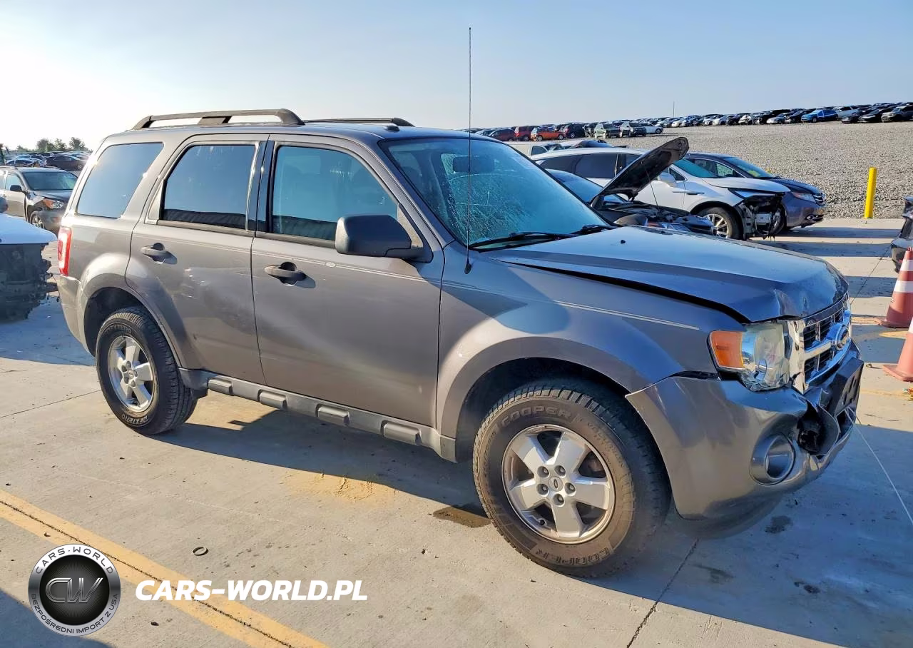 2010 Ford Escape Xlt VIN:1FMCU0D77AKD09491 - 4