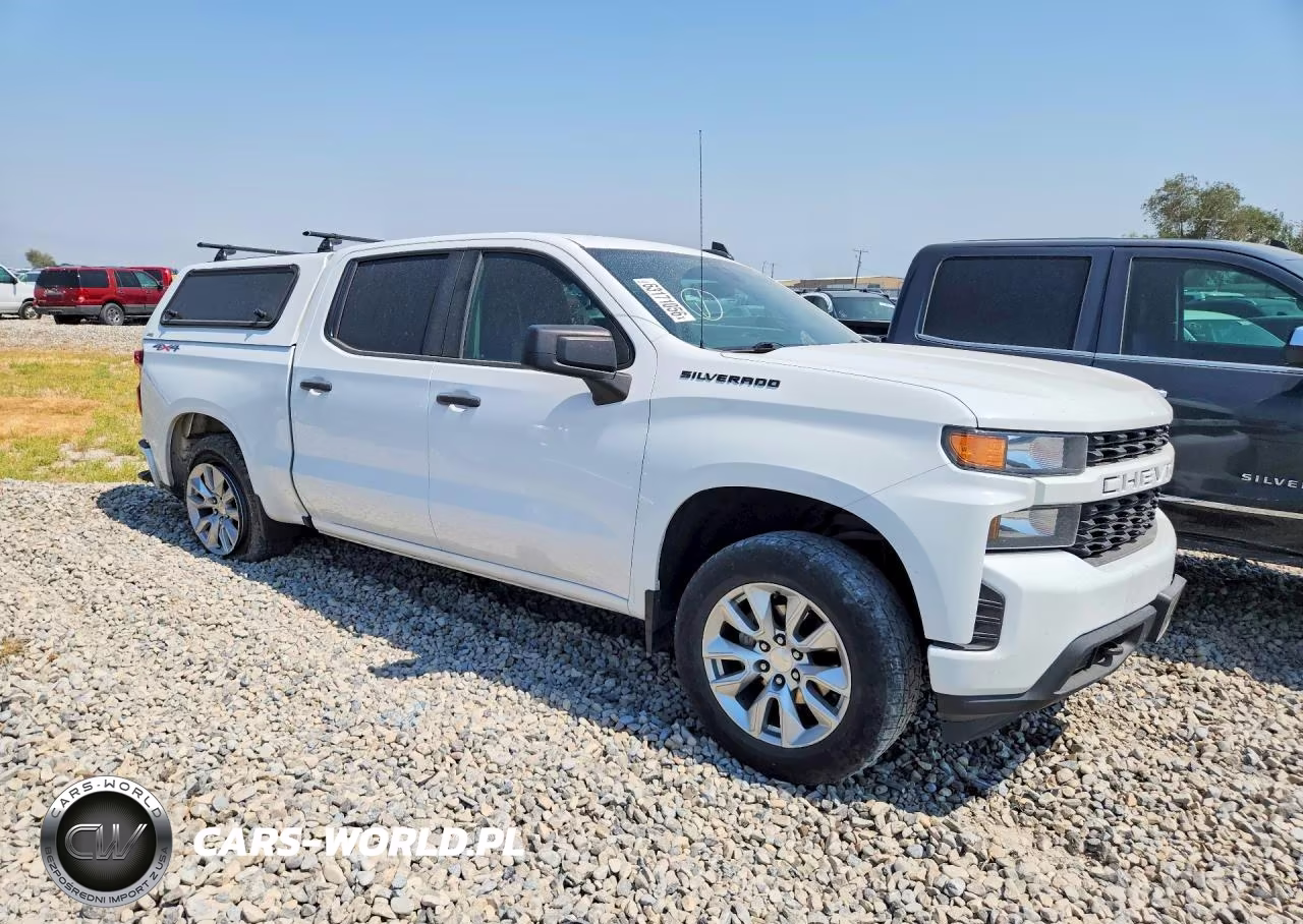 2021 Chevrolet Silverado K1500 Custom VIN:1GCPYBEK3MZ453964 - 4