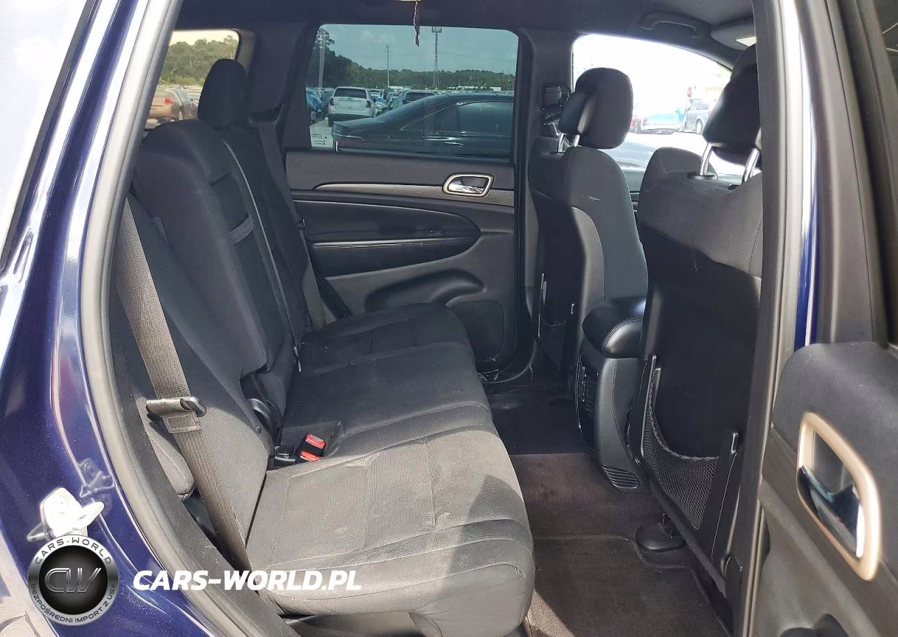 2015 Jeep Grand Cherokee Laredo VIN:1C4RJEAG0FC219657 - 11