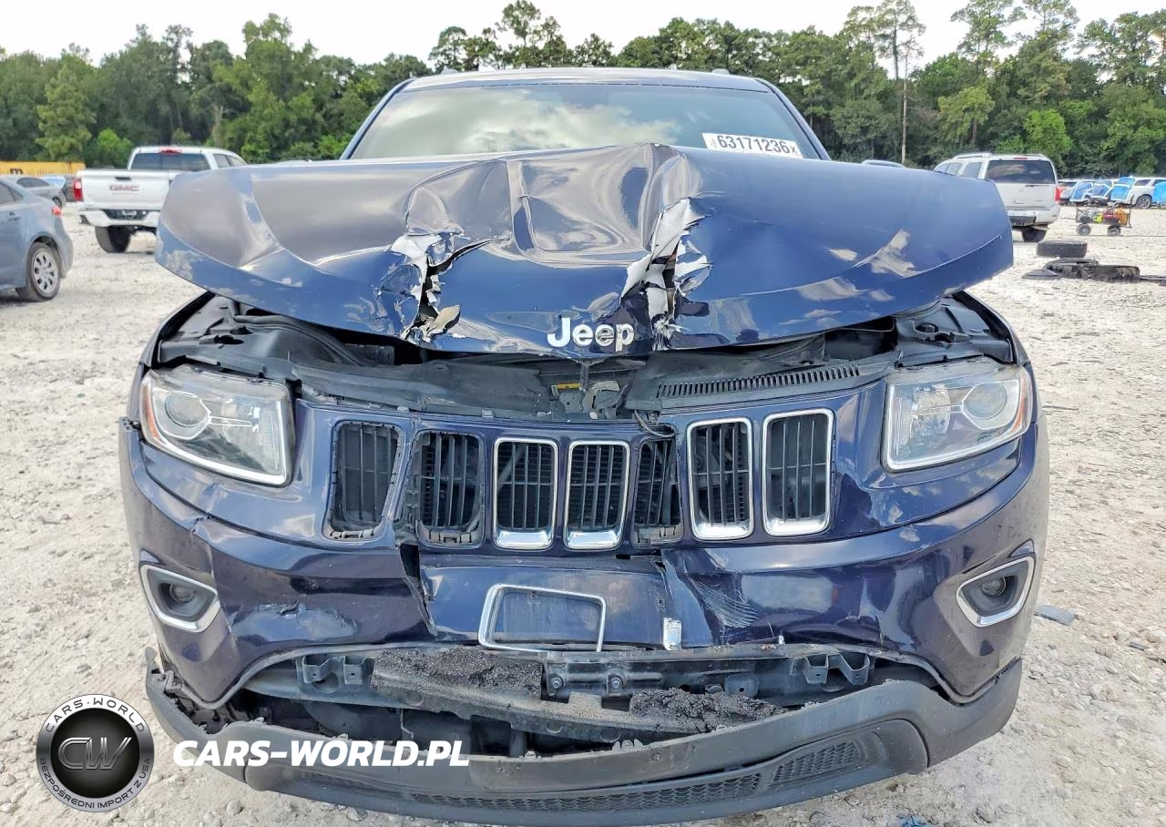 2015 Jeep Grand Cherokee Laredo VIN:1C4RJEAG0FC219657 - 5