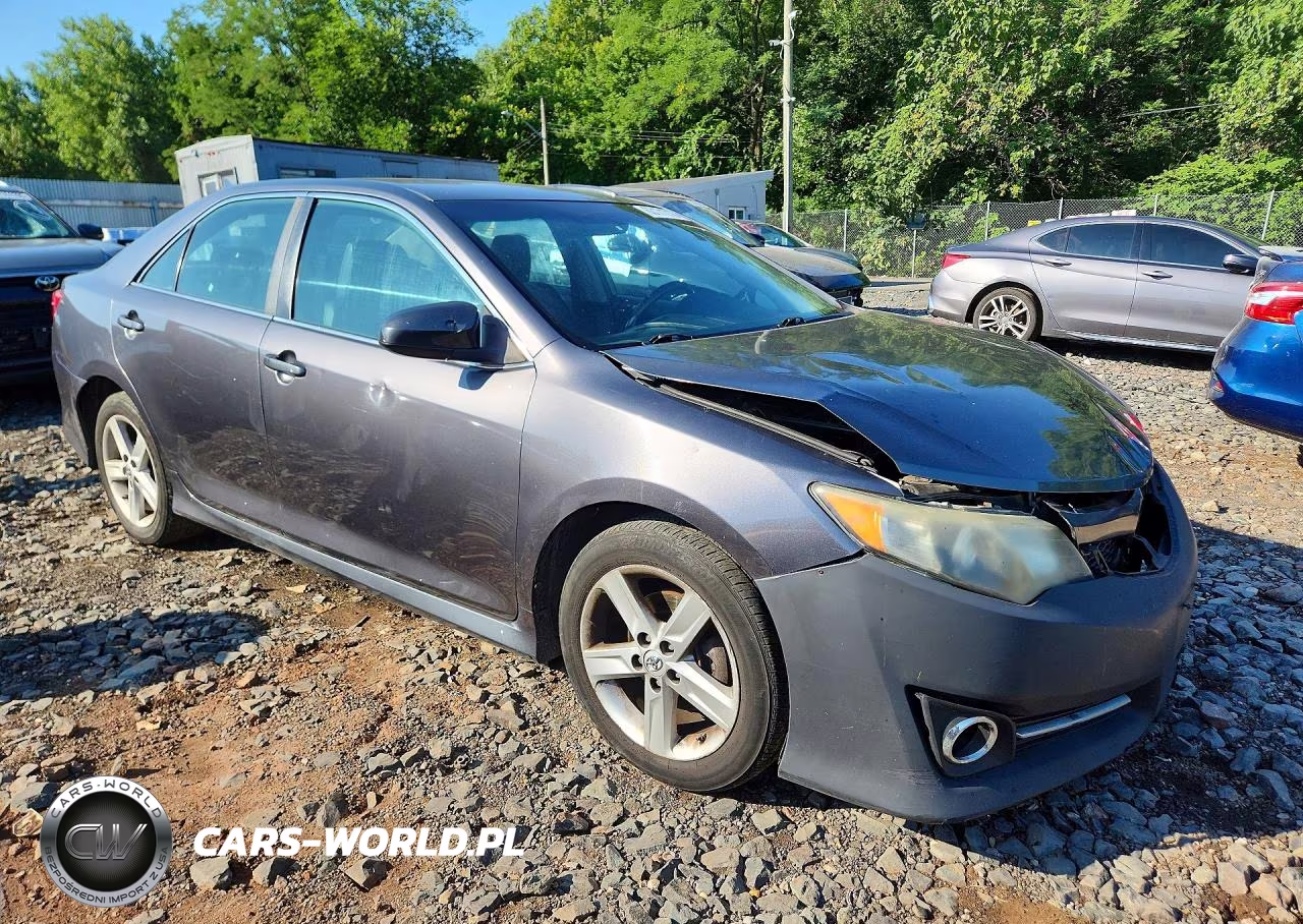 2013 Toyota Camry Se VIN:4T1BF1FK8DU276281 - 4