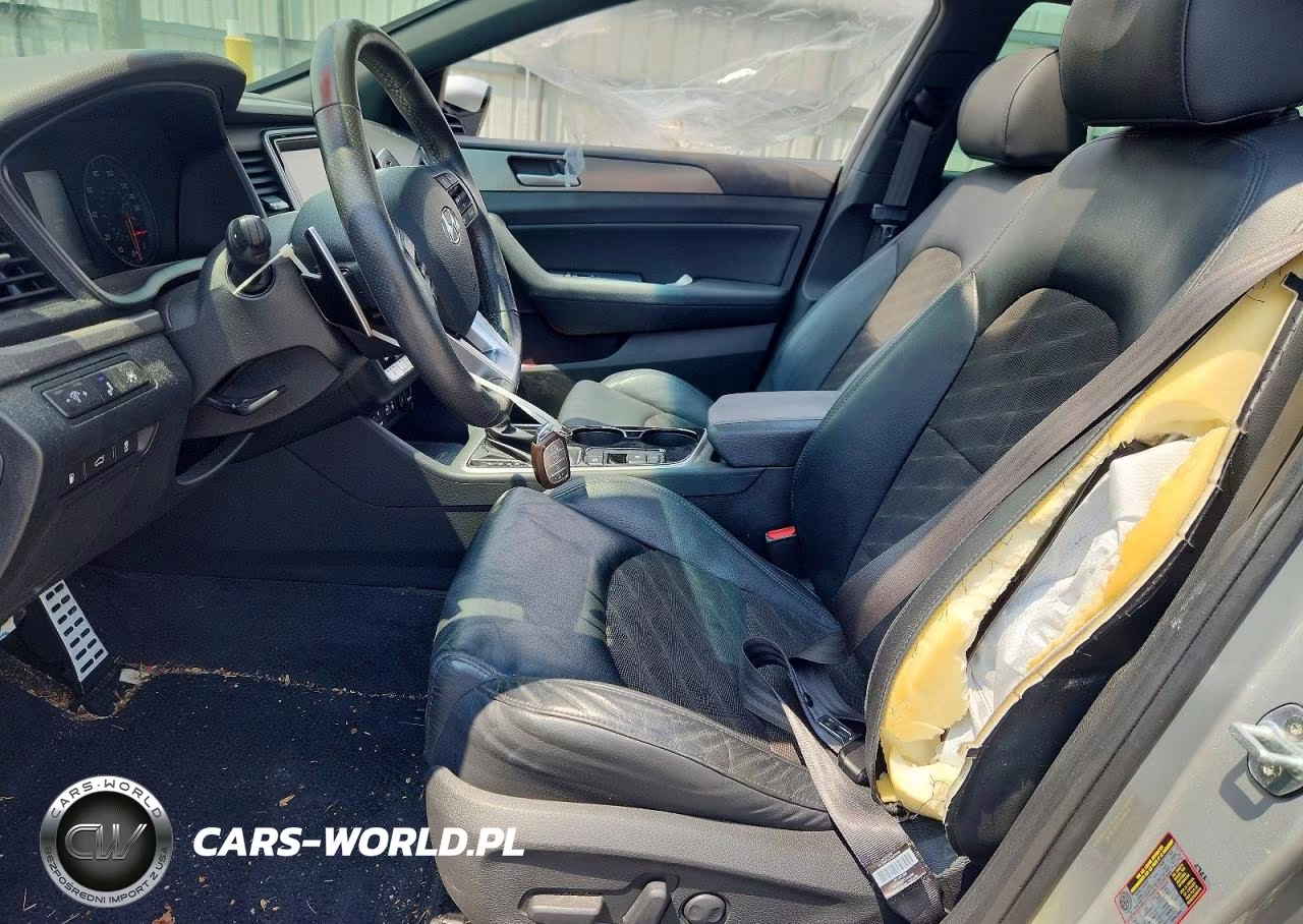 2019 Hyundai Sonata Sport VIN:5NPE34AF1KH815515 - 7