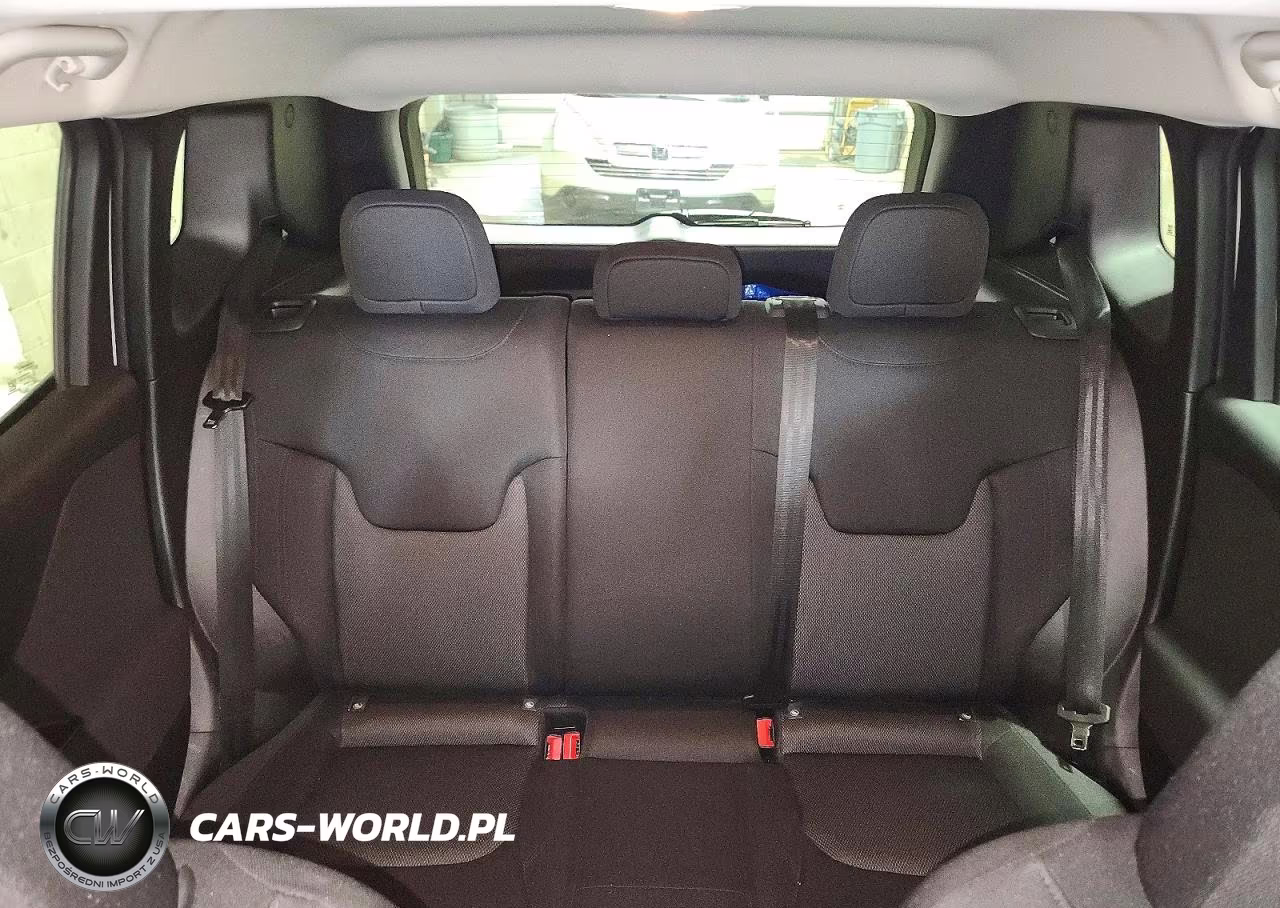 2020 Jeep Renegade Sport VIN:ZACNJBAB3LPL00626 - 10