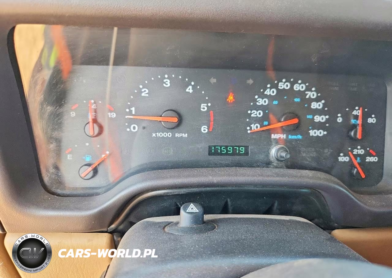 2001 Jeep Wrangler - Tj Sahara VIN:1J4FA59S31P336320 - 9