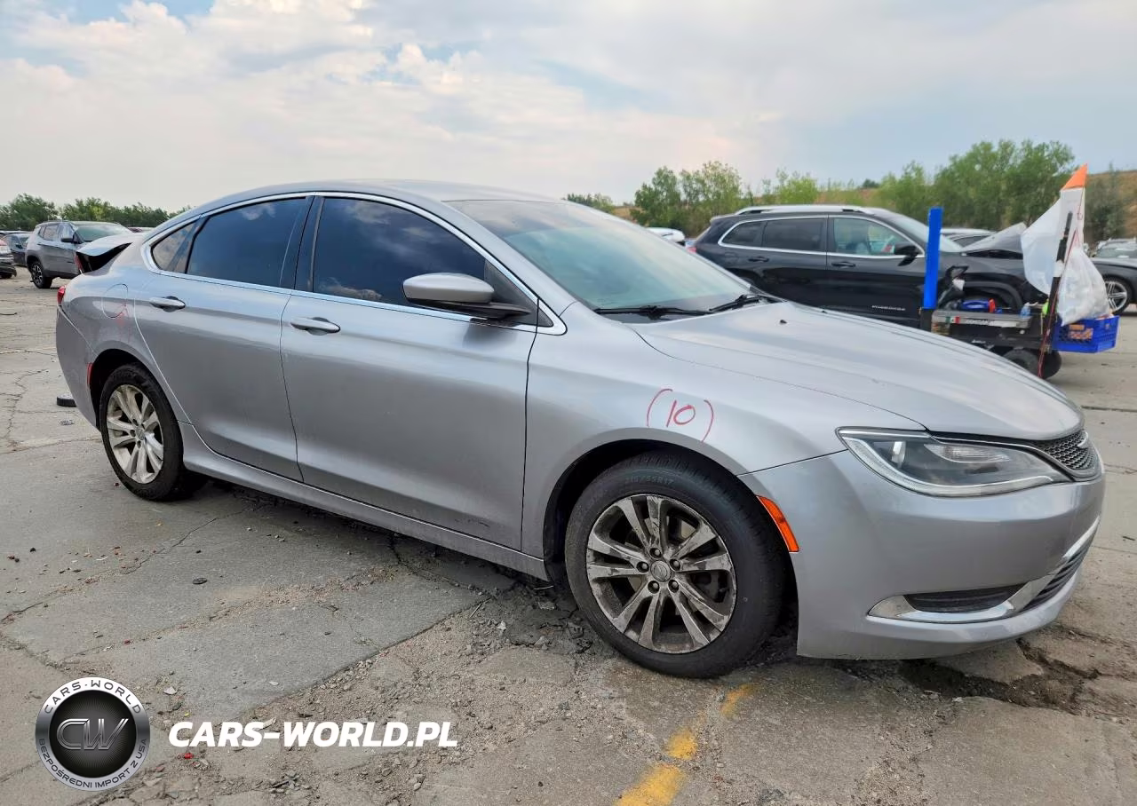 2016 Chrysler 200 Limited VIN:1C3CCCAB2GN165345 - 4