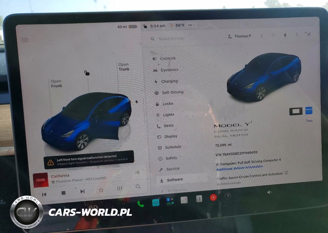 2023 Tesla Model Y VIN:7SAYGDEE2PF949459 - 9