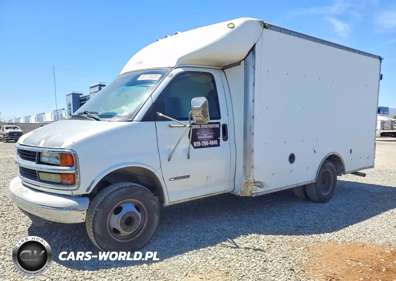 2002 Chevrolet Express Delivery Truck