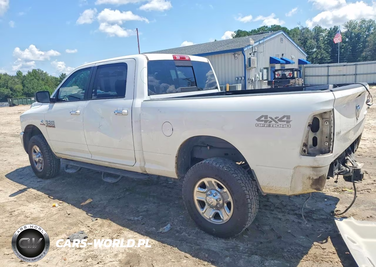 2017 Ram 2500 Slt VIN:3C6UR5DL8HG700002 - 2